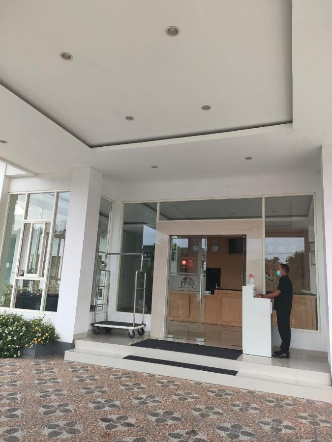 Naka Hotel Kupang Kupang  Luaran gambar