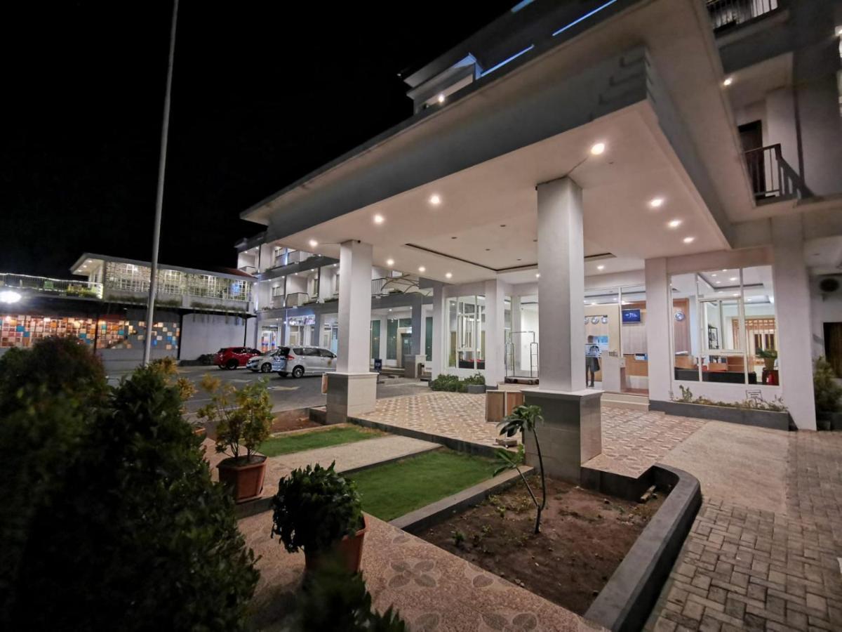 Naka Hotel Kupang Kupang  Luaran gambar