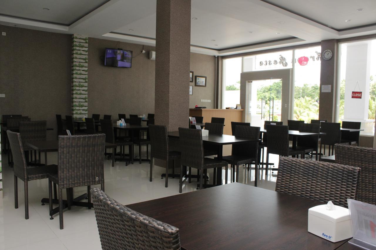 Naka Hotel Kupang Kupang  Luaran gambar