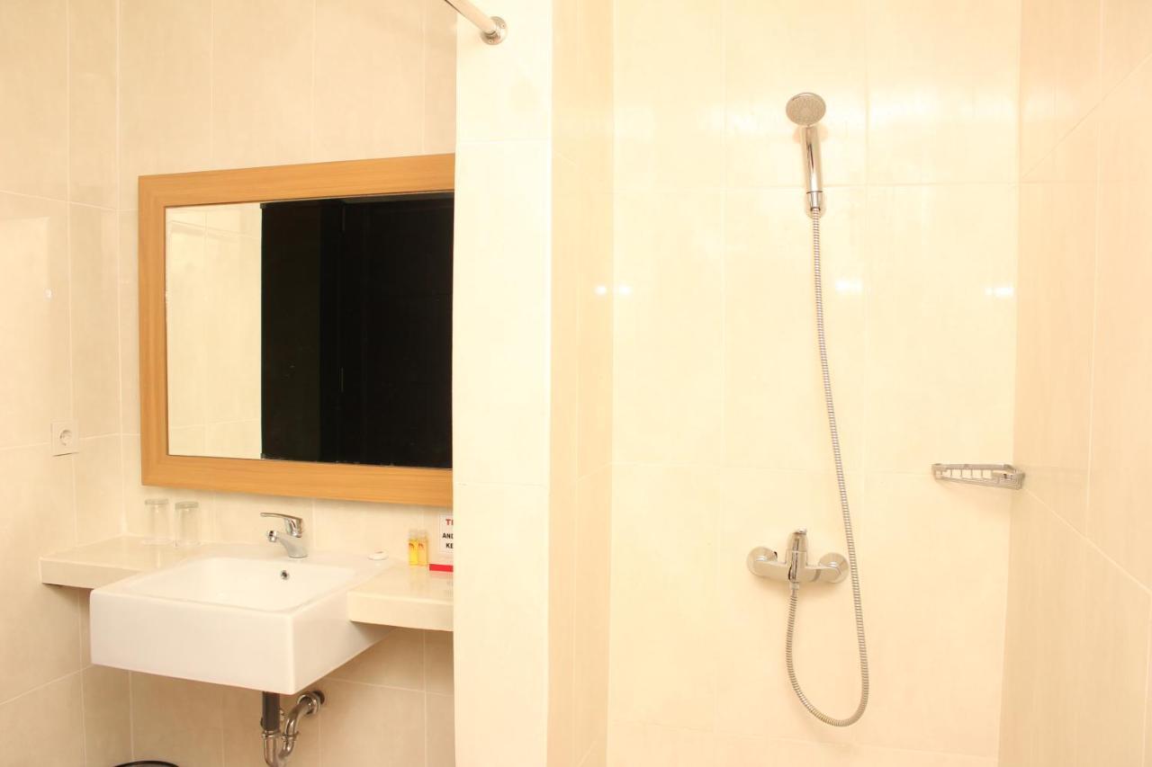 Naka Hotel Kupang Kupang  Luaran gambar